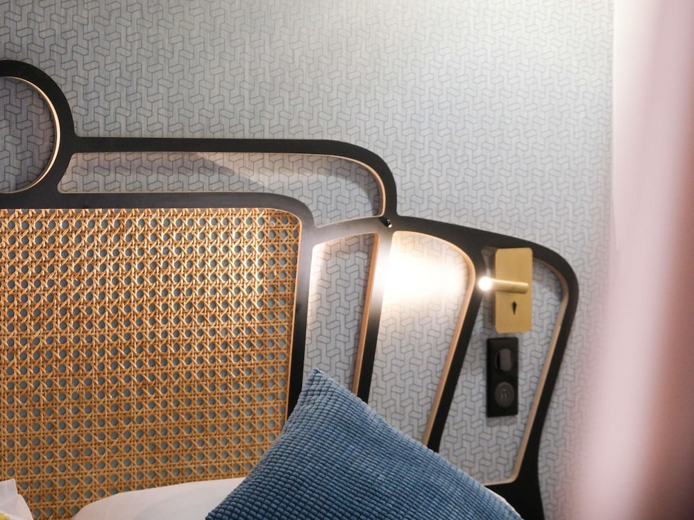 Habitación Clásica con cama grande del hotel Mercure Orléans Portes De Sologne. Foto 6