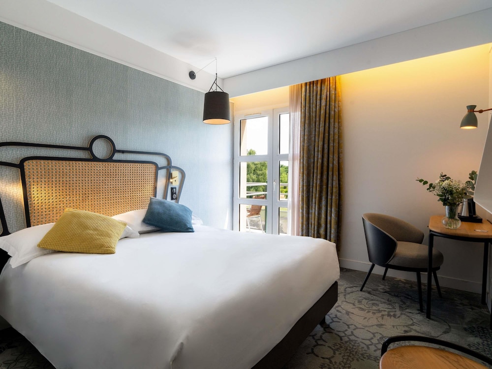 Habitación clásica con cama grande, vistas al campo de golf del hotel Mercure Orléans Portes De Sologne