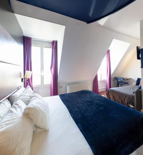 Habitación Familiar Estándar del hotel Accueil - Paris Pigalle MontmartreI. Foto 6