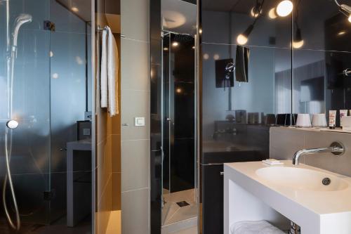 Habitación Doble Clásica del hotel 7 Eiffel By Malone. Foto 3