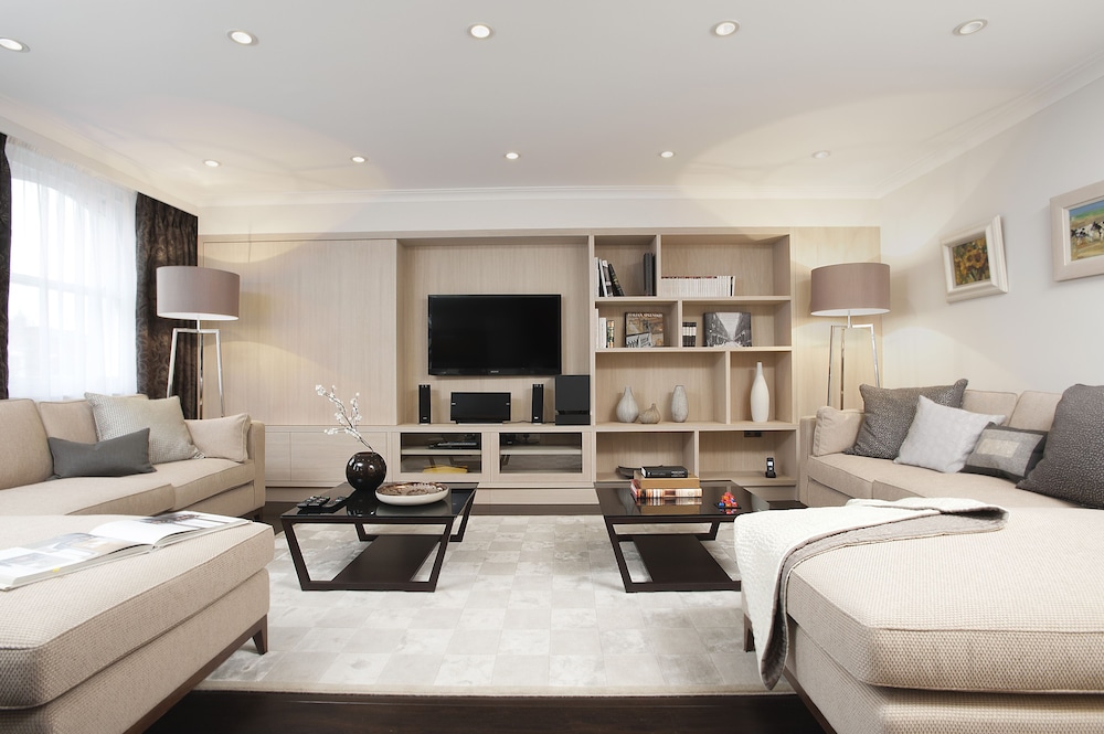 Beaufort Suite, Three Bedroom Penthouse with Balcony del hotel Claverley Court. Foto 4