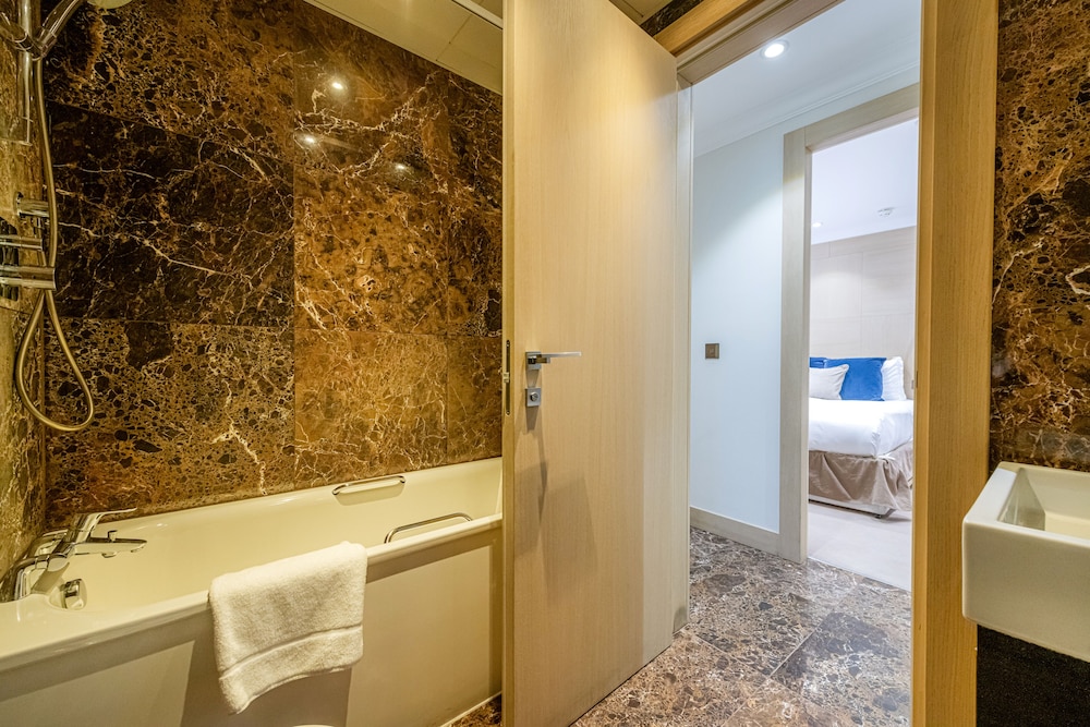 Apartamento ejecutivo, 2 habitaciones del hotel Claverley Court. Foto 29