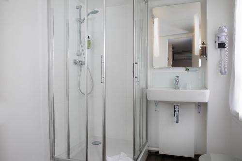 Habitación Individual Clásica del hotel D'espagne. Foto 3