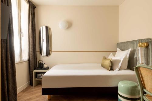 Habitación Individual Clásica del hotel D'espagne. Foto 8