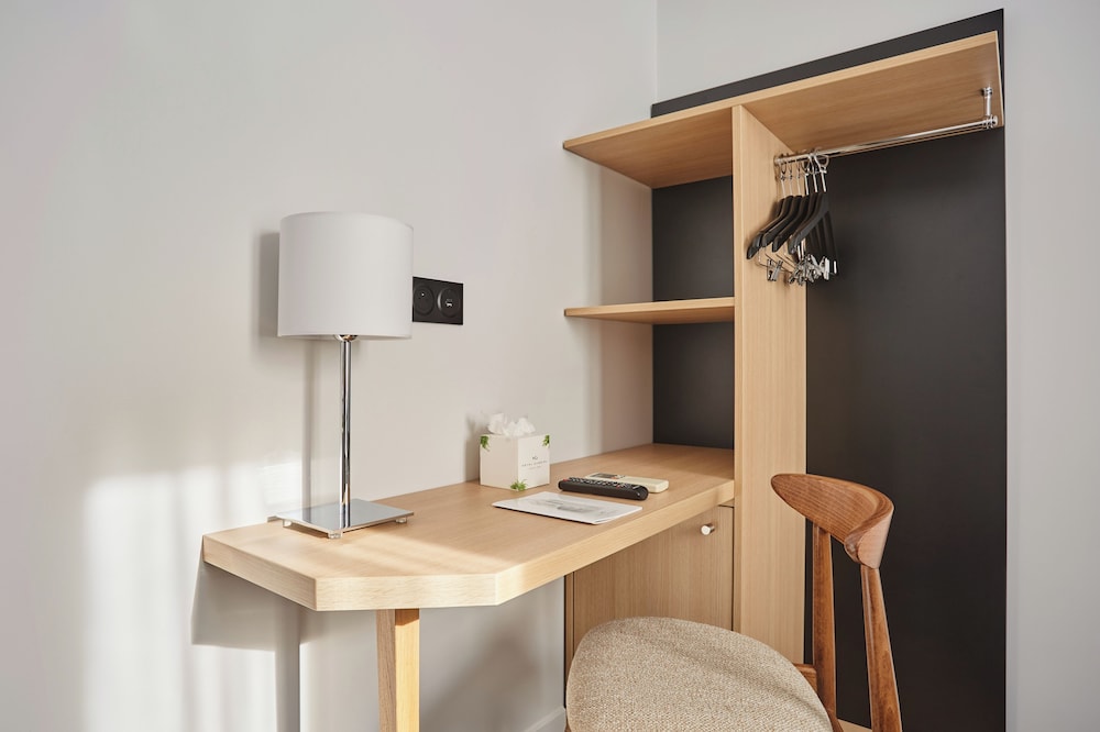 Habitación Cuádruple Estándar del hotel Gabriel Issy. Foto 2