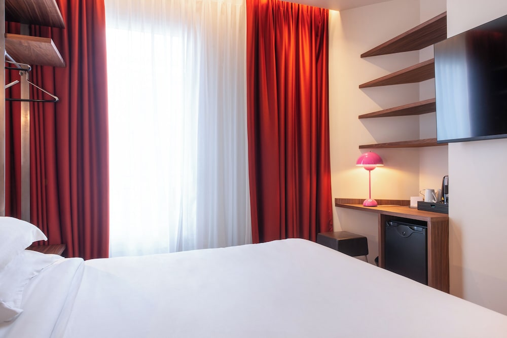 Chambre Executive Standard Double del hotel GOLDEN TULIP DE NOAILLES. Foto 2