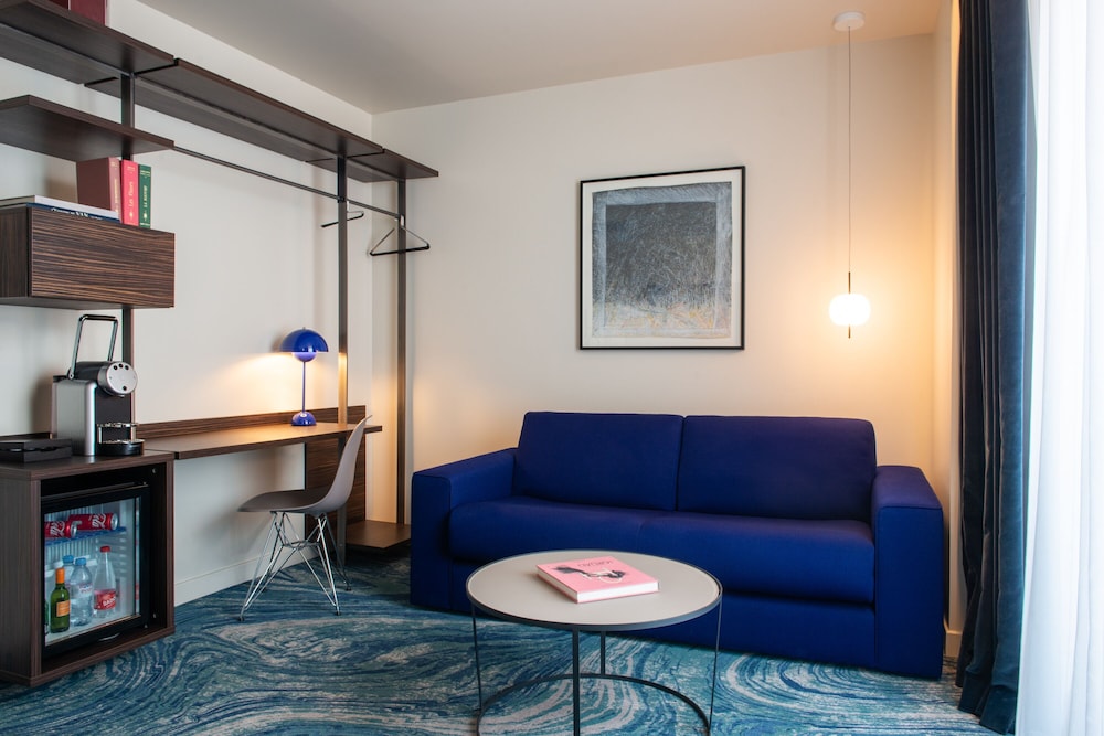 Junior Suite Executive del hotel GOLDEN TULIP DE NOAILLES. Foto 3