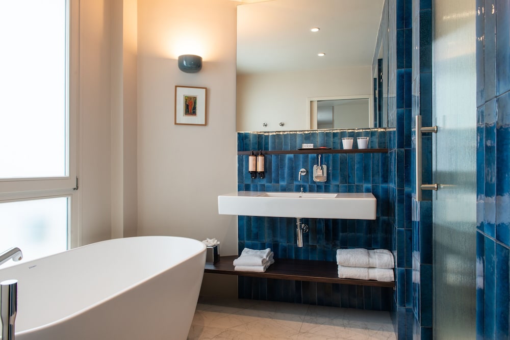 Junior Suite Executive del hotel GOLDEN TULIP DE NOAILLES. Foto 4