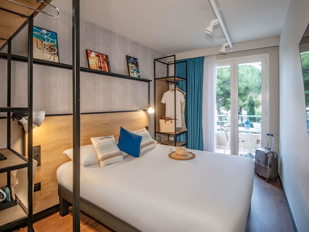 Habitación Doble del hotel Ibis Roquebrune Cap Martin. Foto 2