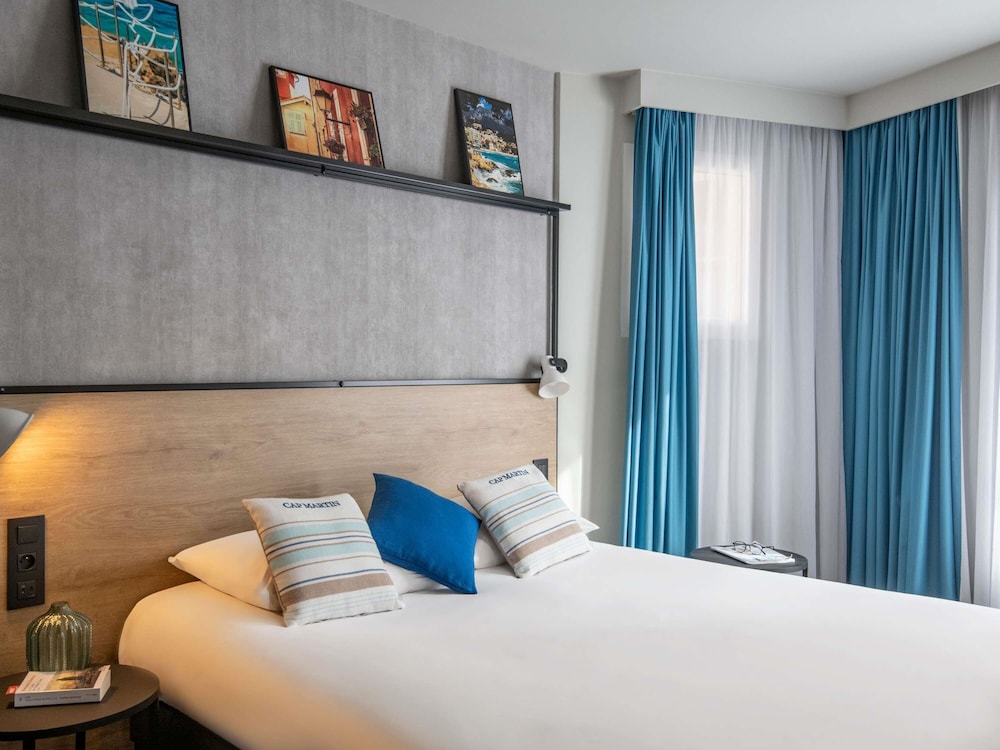 Suite Familiar Estándar con 2 habitaciones comunicadas del hotel Ibis Roquebrune Cap Martin. Foto 5