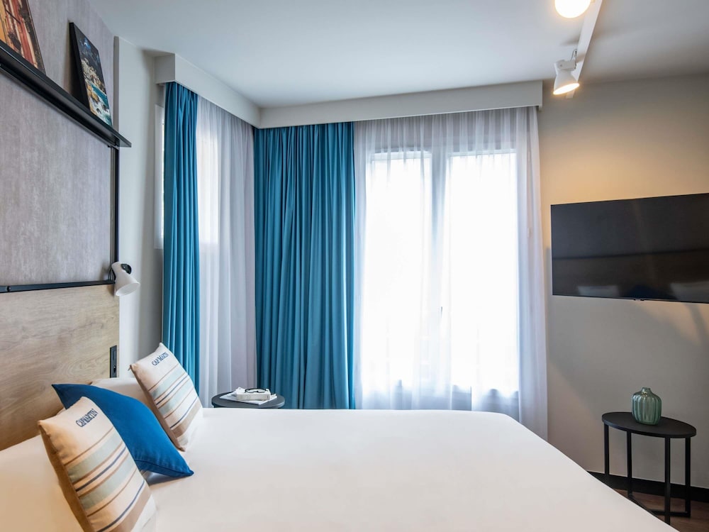 Habitación Doble del hotel Ibis Roquebrune Cap Martin. Foto 2