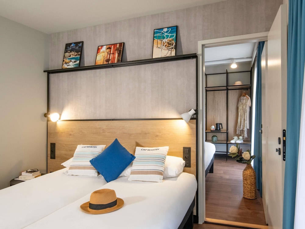 Suite Familiar Estándar con 2 habitaciones comunicadas del hotel Ibis Roquebrune Cap Martin