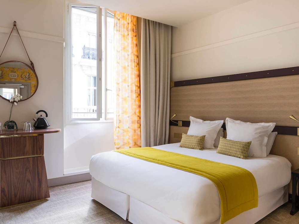 HABITACIÓN CLÁSICA, 1 Cama Queen Size del hotel Grand Beauvau Marseille Vieux-port – Mgallery. Foto 2