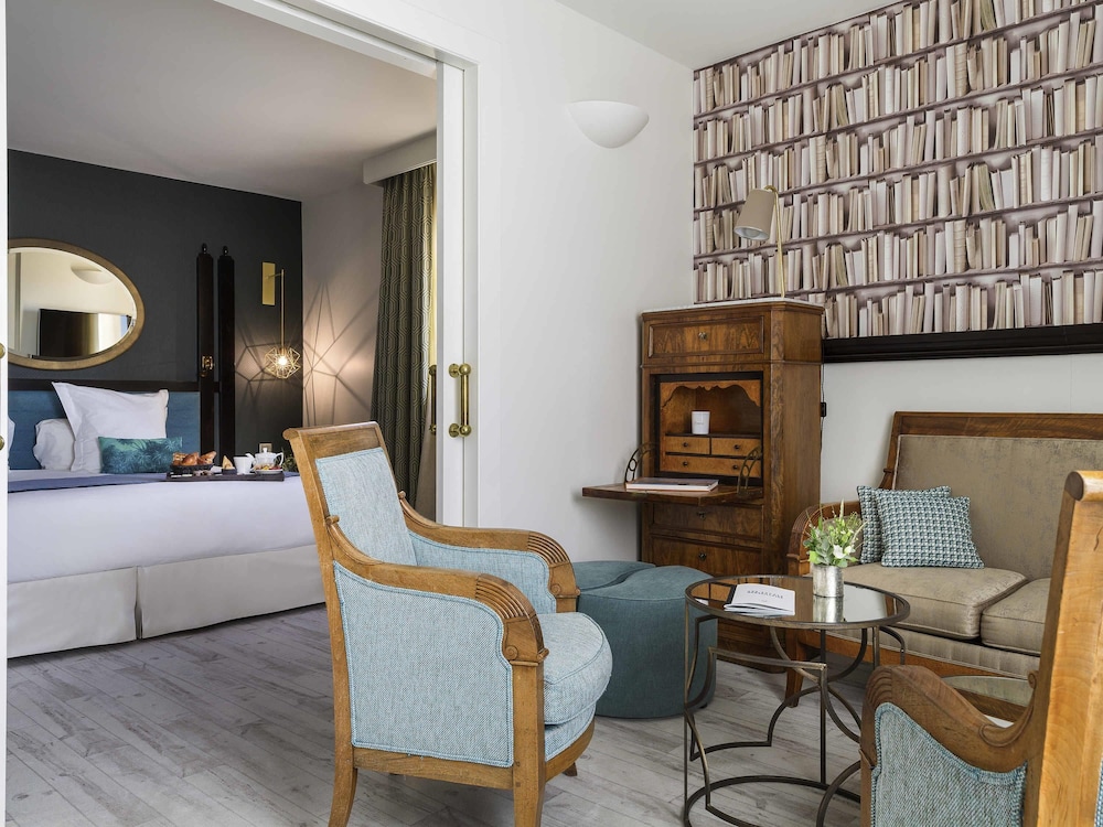 SUITE CON TERRAZA, 1 Cama King Size, vistas panorámicas al Vieux - Port del hotel Grand Beauvau Marseille Vieux-port – Mgallery. Foto 5