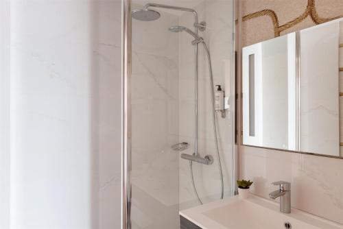 Habitación Individual Estándar del hotel Best Western Ronceray Opera. Foto 3