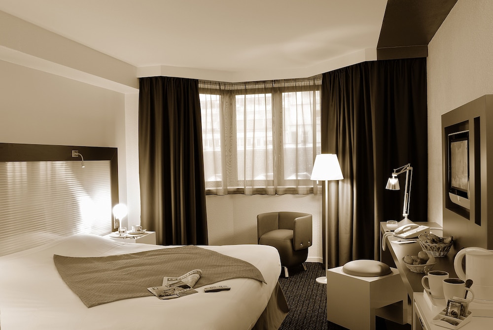 Habitación Clásica con 1 cama doble del hotel Mercure Strasbourg Centre. Foto 1