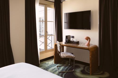 Habitación Doble Deluxe L del hotel 1K Paris. Foto 4