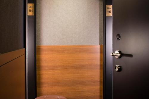 2 Habitaciones Dobles Contiguas del hotel Whistler. Foto 7