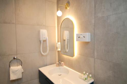 Habitación Doble Grande del hotel Princesse Caroline. Foto 5