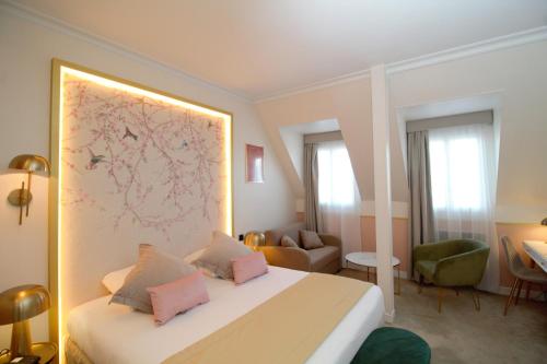 Suite Junior del hotel Princesse Caroline. Foto 3