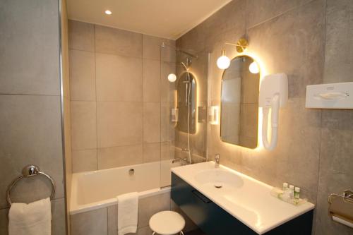 Suite Junior del hotel Princesse Caroline. Foto 4