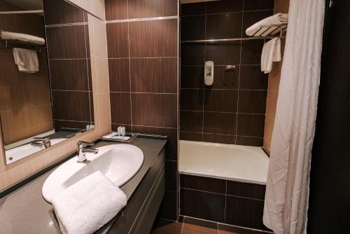 Estudio Triple del hotel Zenit Hall 88 Studios. Foto 6