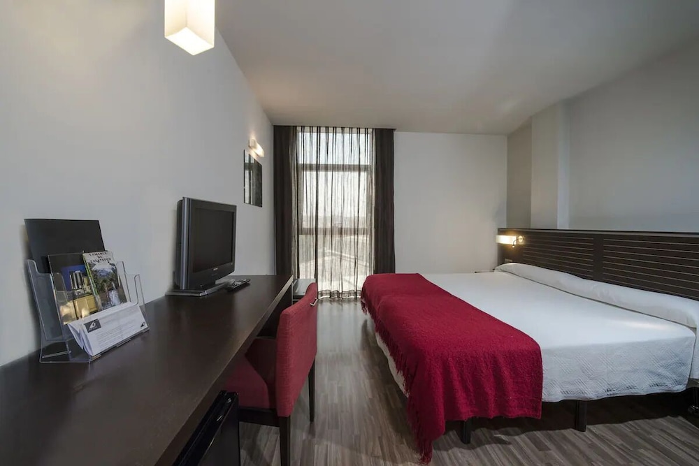 Habitación estándar doble del hotel Globales Castillo de Ayud