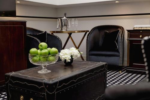 Suite de lujo - Salón acristalado del hotel 41. Foto 6