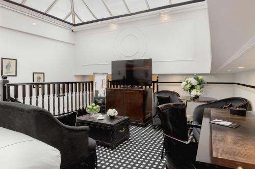 Suite de lujo - Salón acristalado del hotel 41. Foto 7