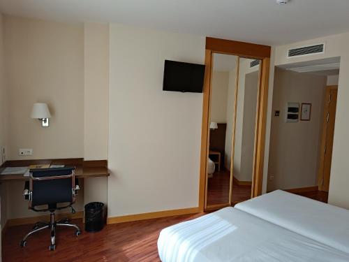 Habitación Doble - 1 o 2 camas del hotel Palacio Congresos. Foto 11