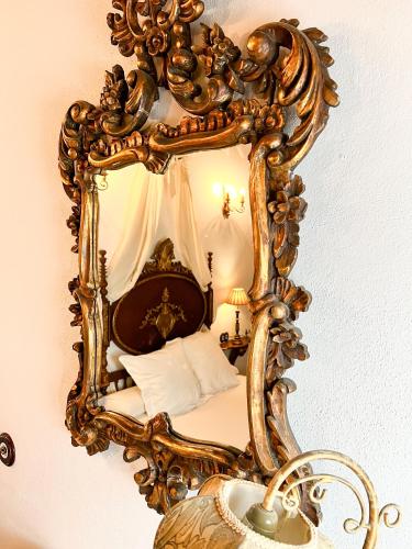 Habitación doble con baño privado del hotel Servilia. Foto 5