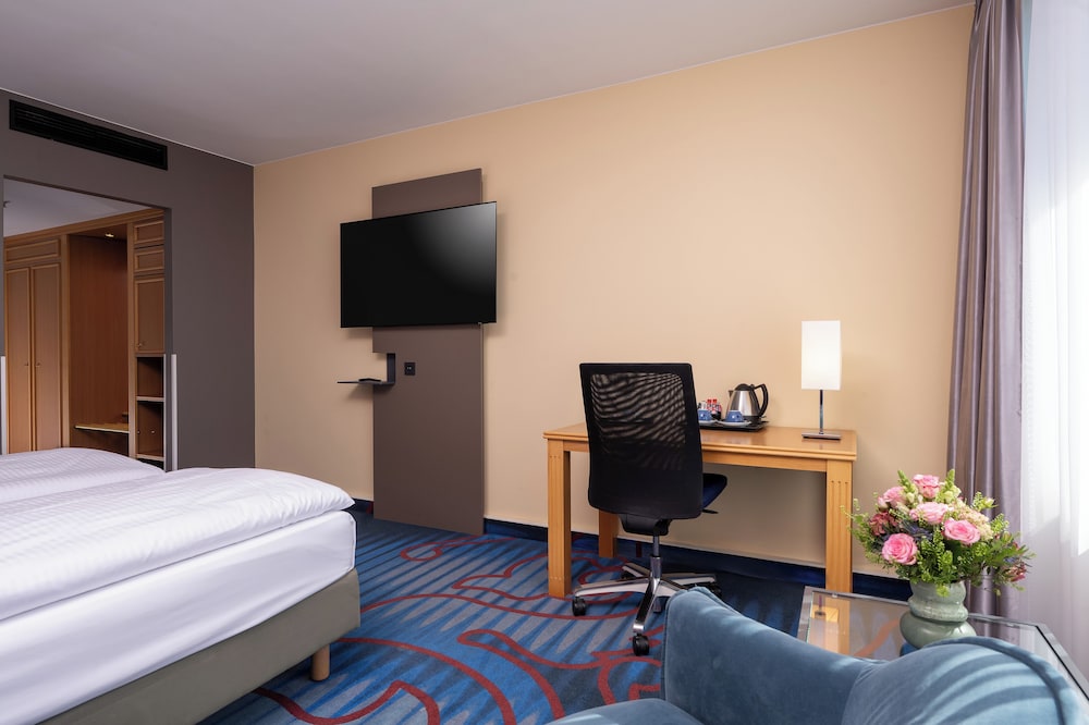 Habitación Estándar con cama doble del hotel Mercure Berlin Tempelhof. Foto 2