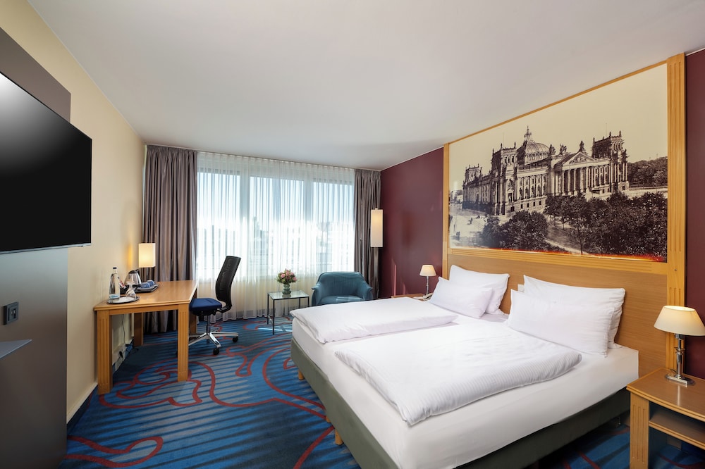 Habitación Estándar con cama doble del hotel Mercure Berlin Tempelhof. Foto 3