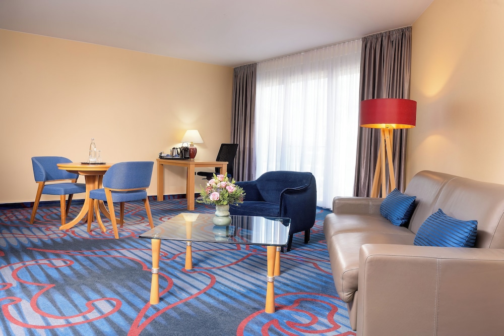 Habitación Superior con cama doble del hotel Mercure Berlin Tempelhof. Foto 5