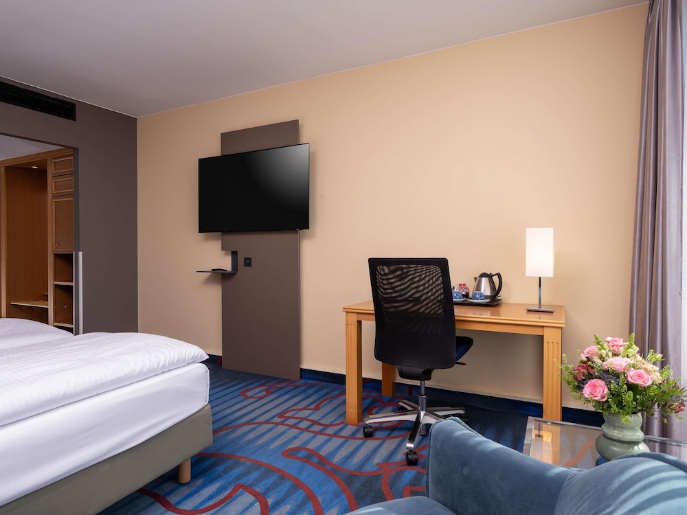 Habitación Estándar con cama doble del hotel Mercure Berlin Tempelhof. Foto 10