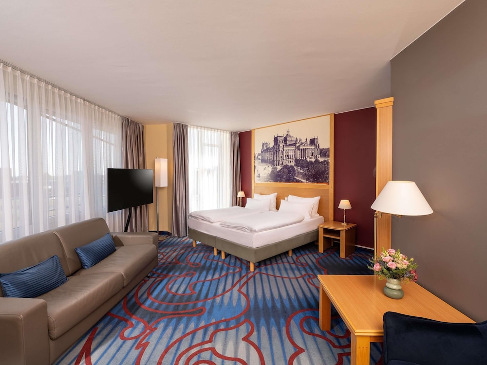 Habitación Superior con cama doble del hotel Mercure Berlin Tempelhof. Foto 11