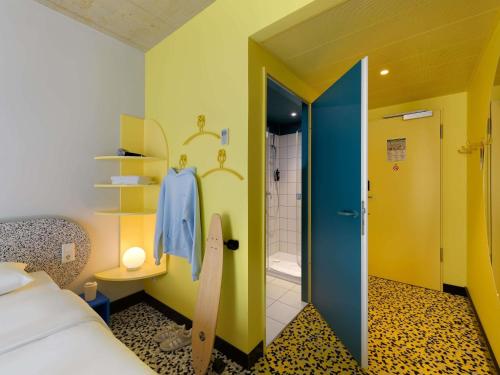 Habitación estándar con 1 cama doble 160x200 del hotel ibis budget Münster City. Foto 1