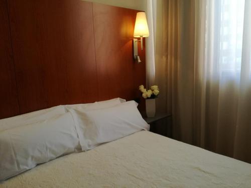 Habitación Doble Deluxe con ducha del hotel Sant bonifaci petrer