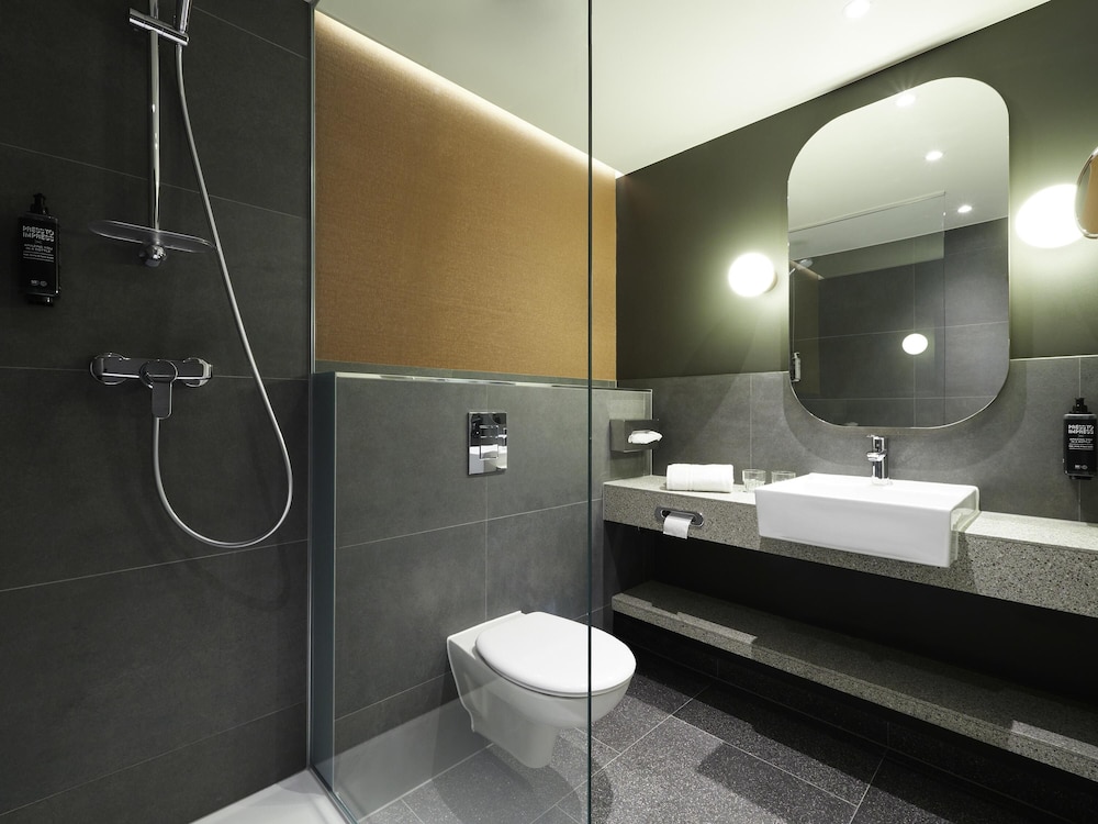 Estudio con 1 cama Sweet Bed de ibis Styles (160×200), con cocina del hotel ibis Styles Bielefeld. Foto 5