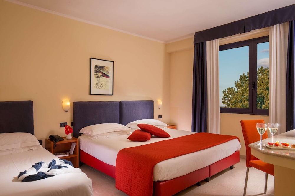 Habitación triple estándar, varias camas, no fumadores del hotel BEST WESTERN BLU ROMA