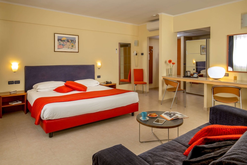 Suite junior, 1 cama de matrimonio grande, no fumadores (Sofabed is a double bed) del hotel BEST WESTERN BLU ROMA