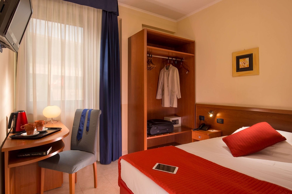 Habitación económica, 1 cama doble, no fumadores (French Size Bed 140 Cm) del hotel BEST WESTERN BLU ROMA