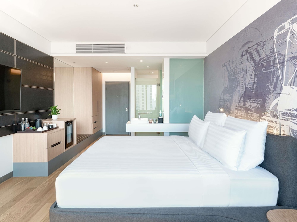 HABITACIÓN SUPERIOR con 1 cama king size del hotel Novotel Phnom Penh BKK 1. Foto 2