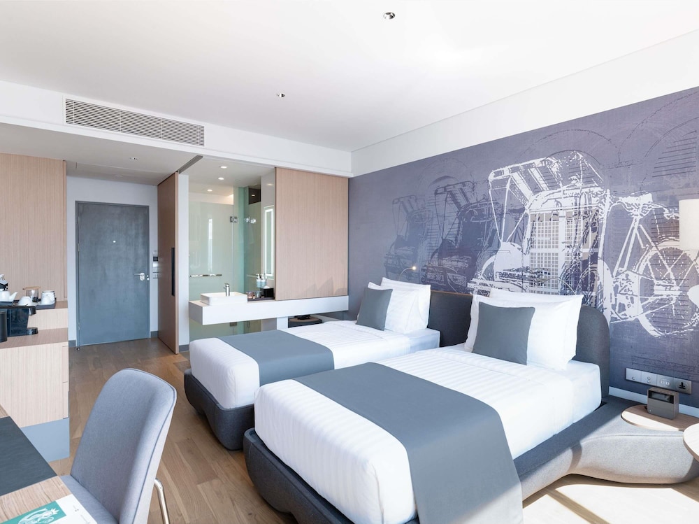 Habitación ejecutiva con 2 camas individuales del hotel Novotel Phnom Penh BKK 1. Foto 2