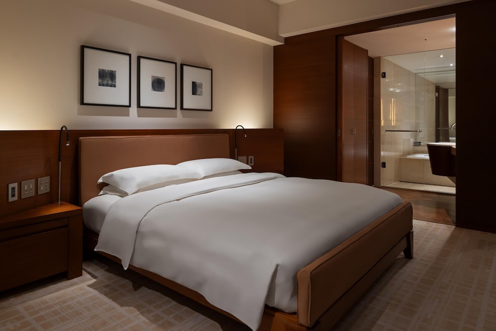 1 cama King, vistas a la ciudad del hotel Grand Hyatt Tokyo. Foto 7