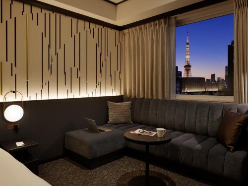 Superior Twin Room with Tokyo Tower View del hotel Mitsui Garden Shiodome Italia-gai. Foto 5