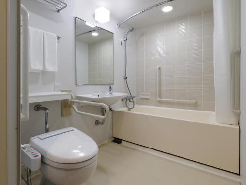 Habitación Doble adaptada para personas de movilidad reducida - 2 camas del hotel Mitsui Garden Shiodome Italia-gai. Foto 2