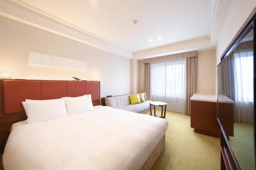 Superior King Room with Lounge Access - Non - Smoking del hotel Namba Oriental. Foto 2