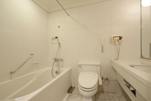 Habitación Doble Superior con acceso al salón - 2 camas - No fumadores del hotel Namba Oriental. Foto 3