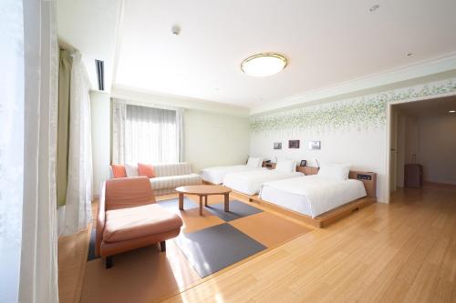 Executive Triple Room with Lounge Access del hotel Namba Oriental. Foto 2